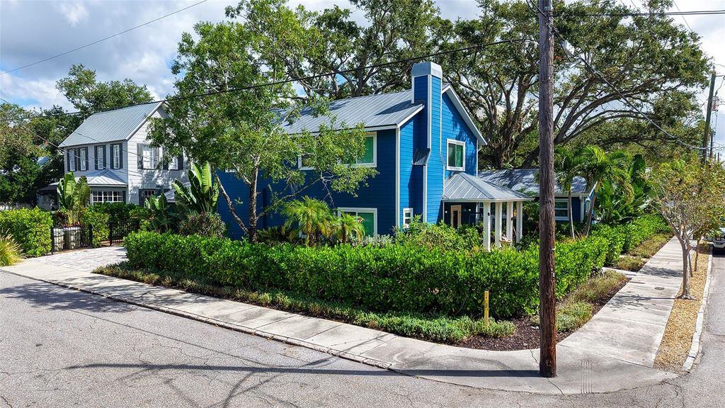 Photo of 1901 Morrill Street, Sarasota, FL 34236 (MLS # A4668387)