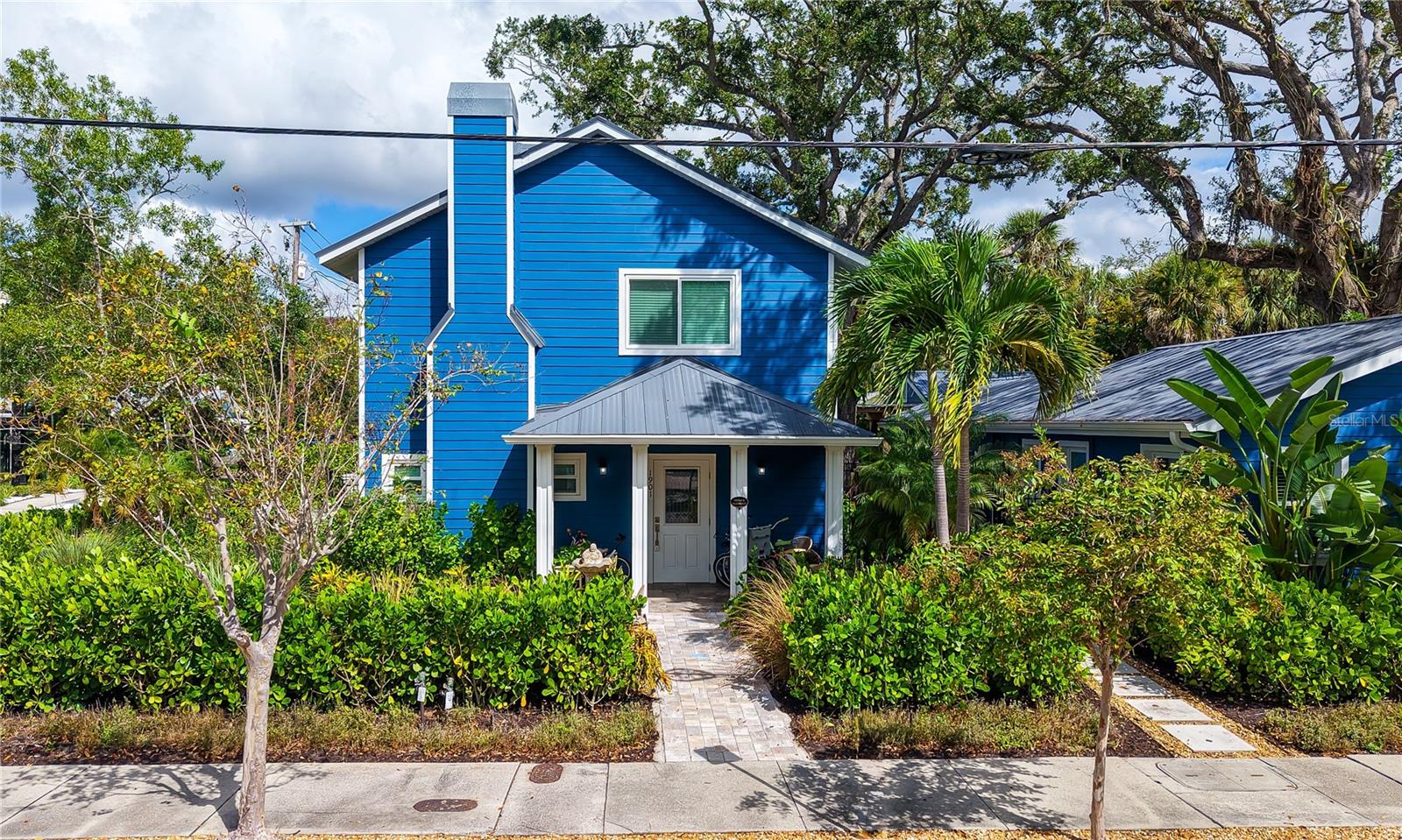 TOWLES - Residential