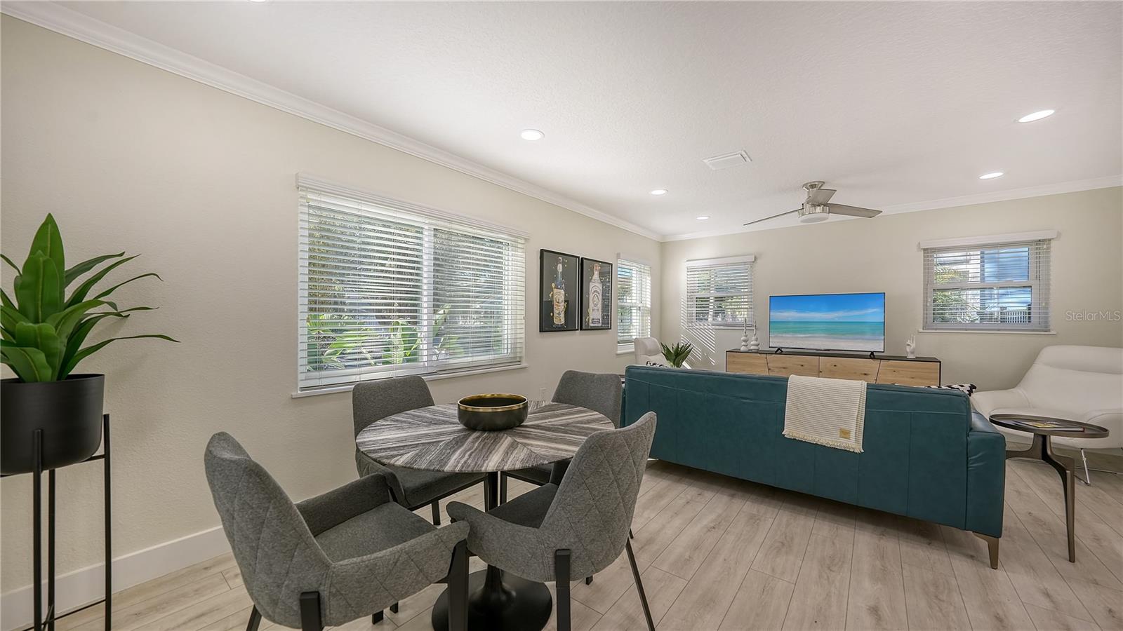 TOWLES - Residential