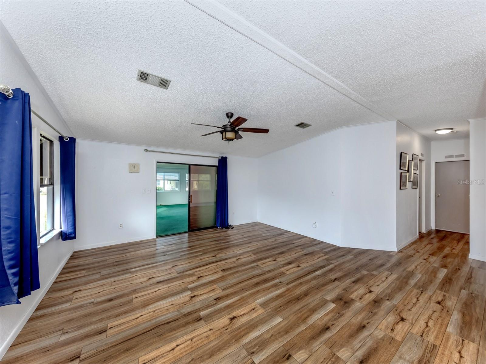 HARBOR ISLES IV - Residential