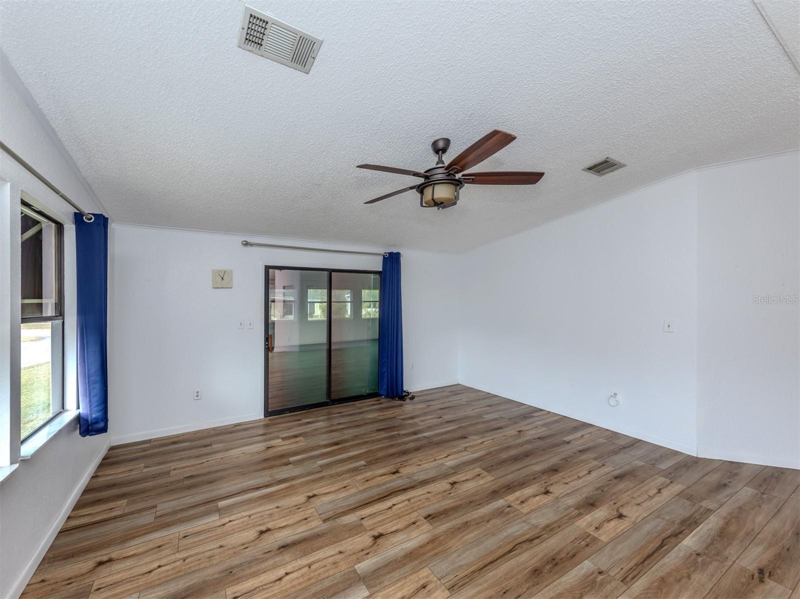 HARBOR ISLES IV - Residential