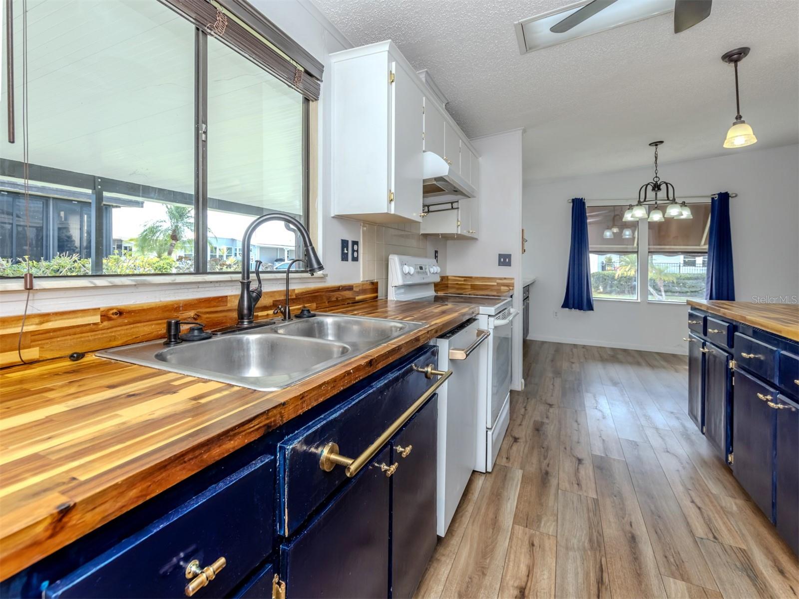 HARBOR ISLES IV - Residential