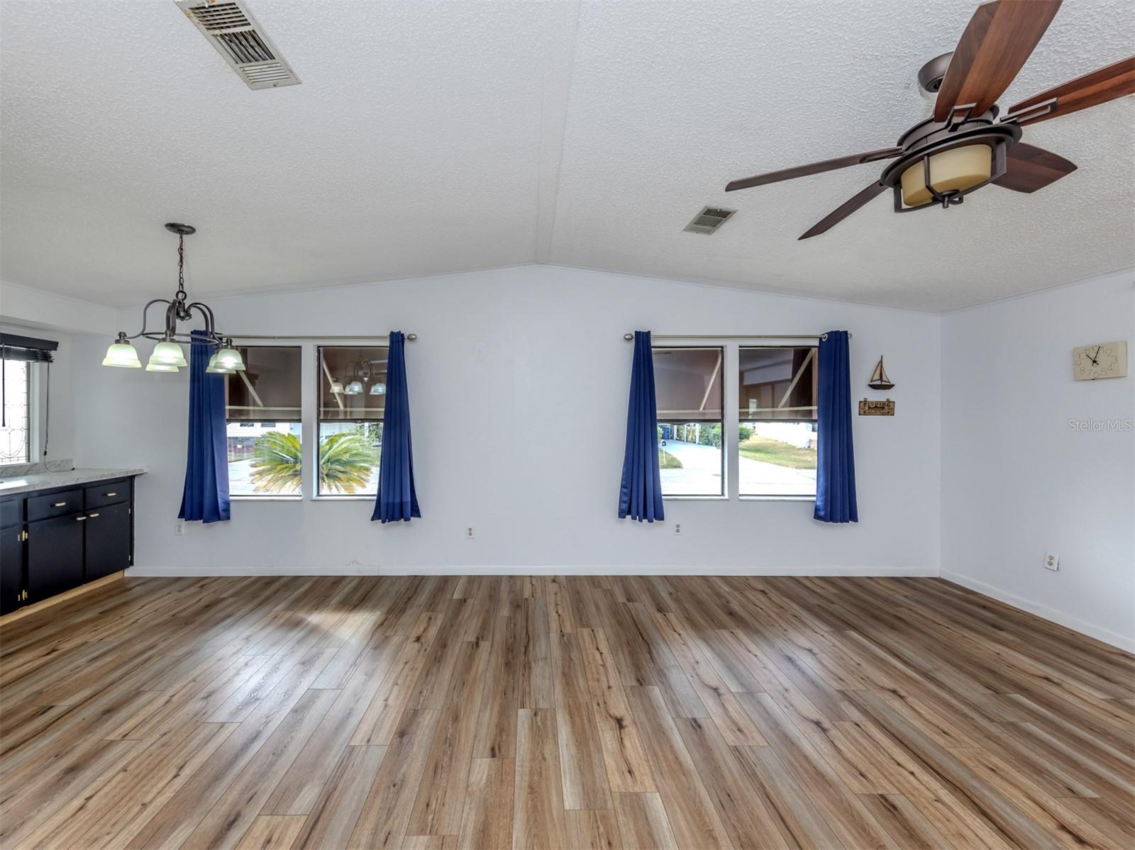 HARBOR ISLES IV - Residential