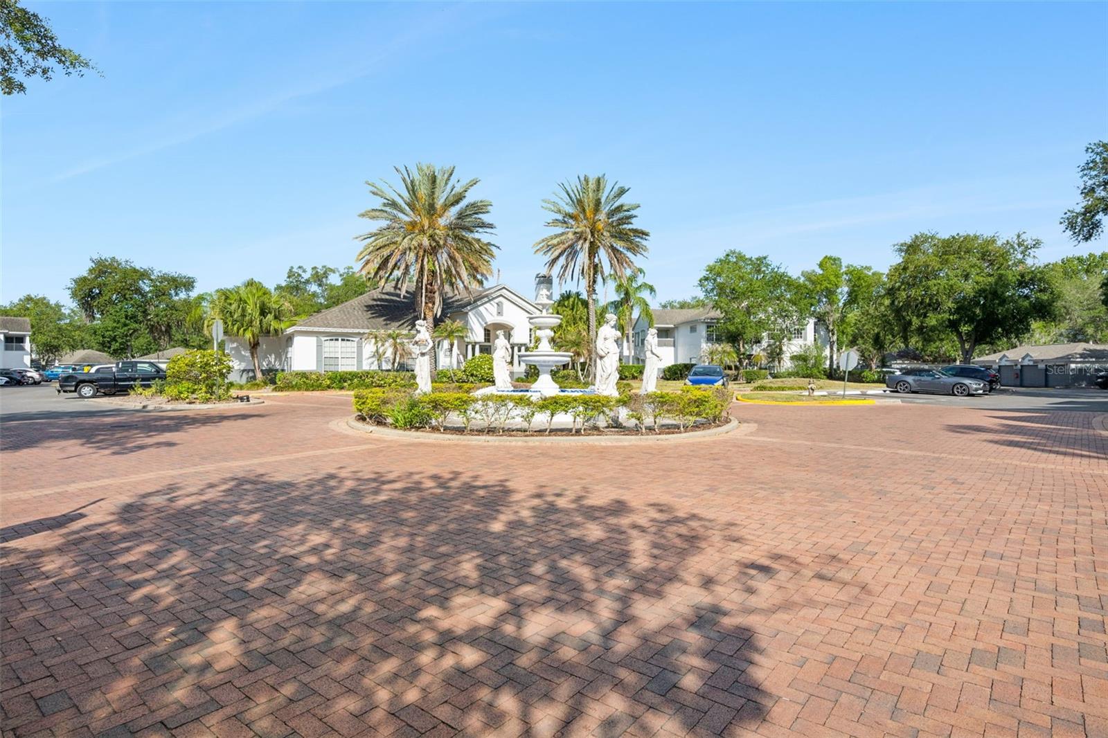 SUNSET LAKE - Residential