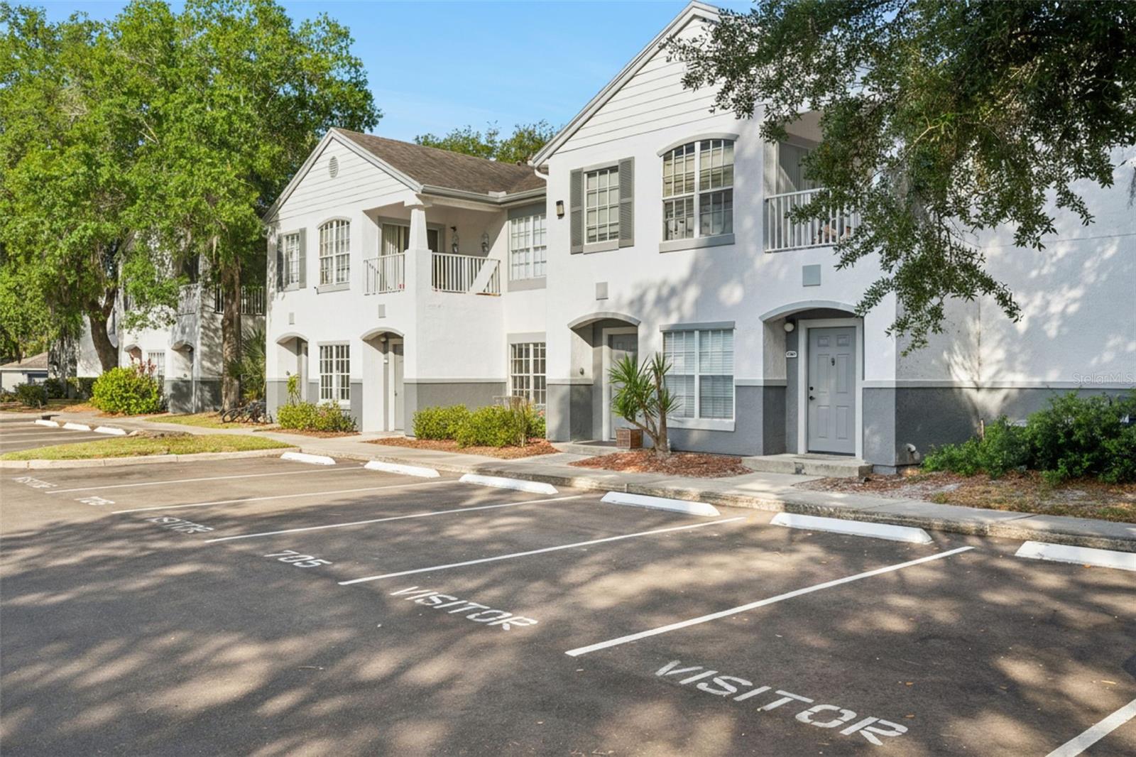 SUNSET LAKE - Residential