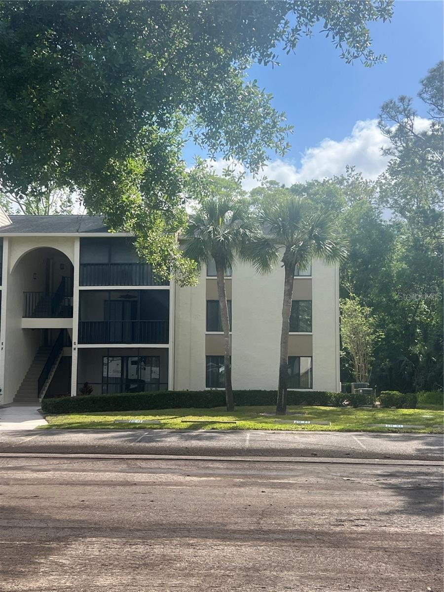 3232 LAKE PINE WAY E G1