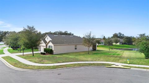 A home in DELAND