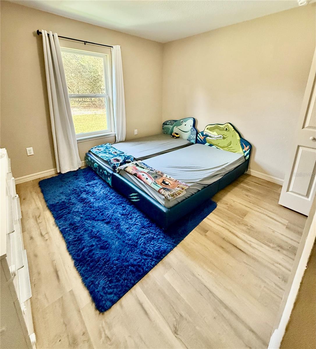 RAINBOW LAKES ESTATE - Residential