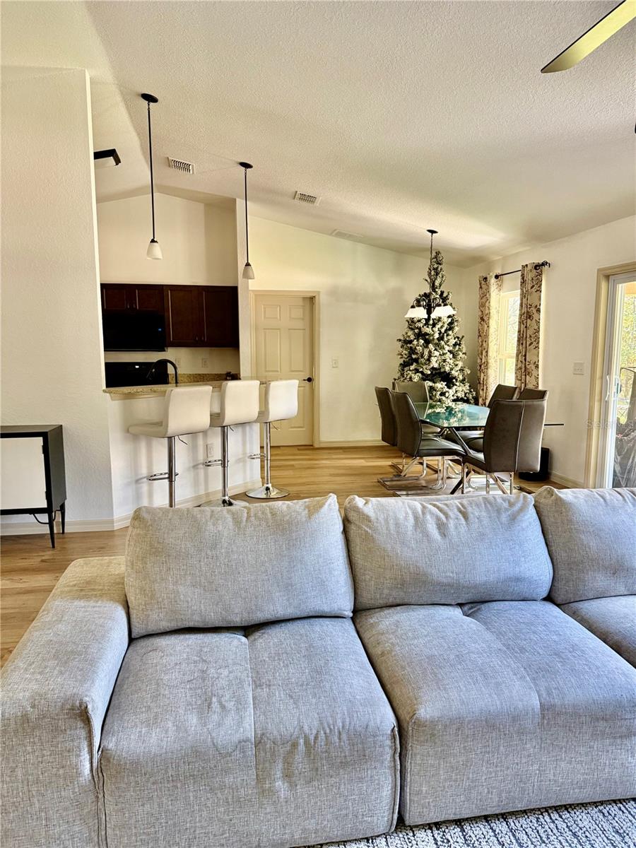 RAINBOW LAKES ESTATE - Residential