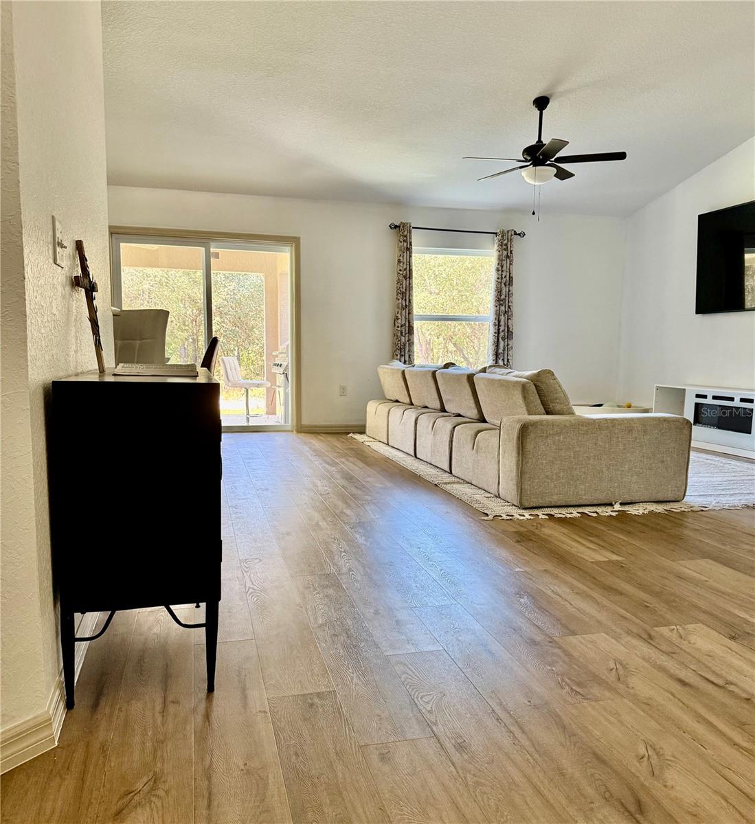 RAINBOW LAKES ESTATE - Residential