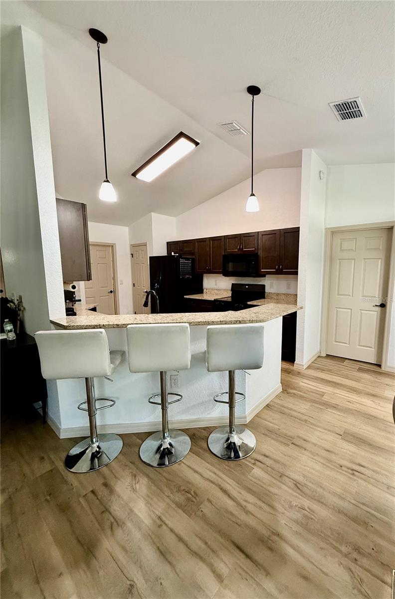 RAINBOW LAKES ESTATE - Residential