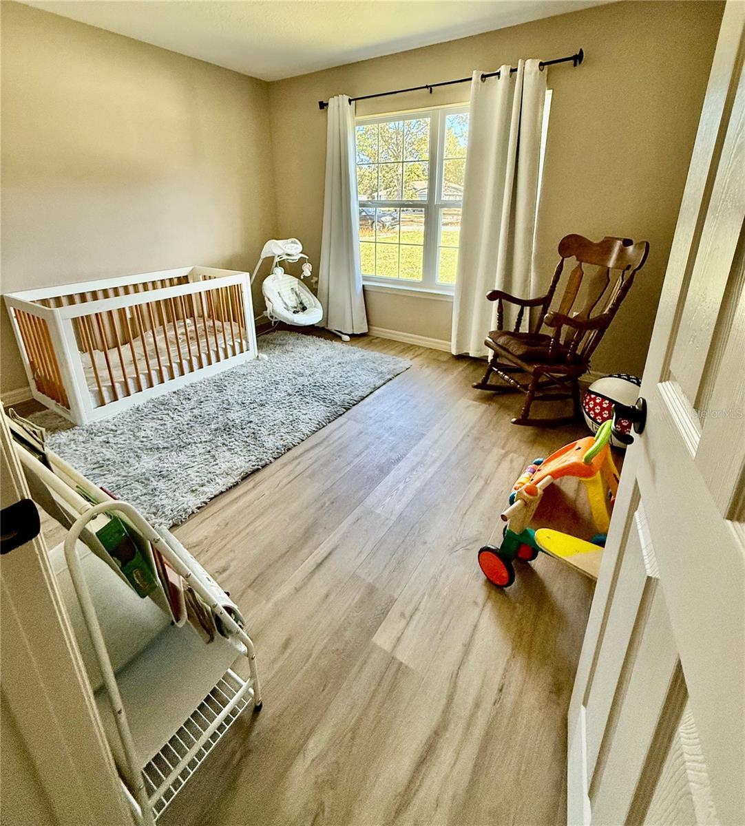 RAINBOW LAKES ESTATE - Residential