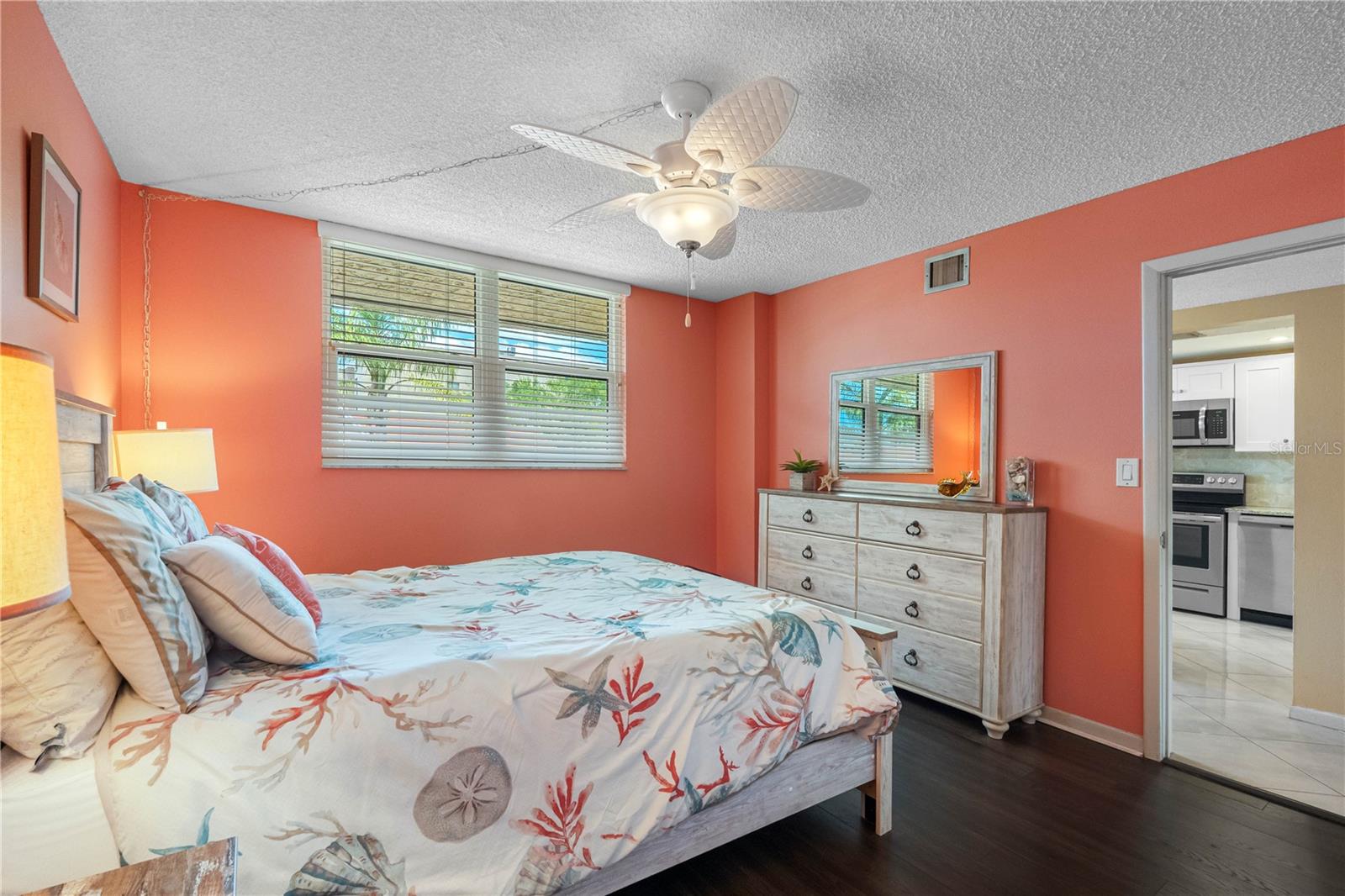 BAY MARINER THE CONDO - Residential