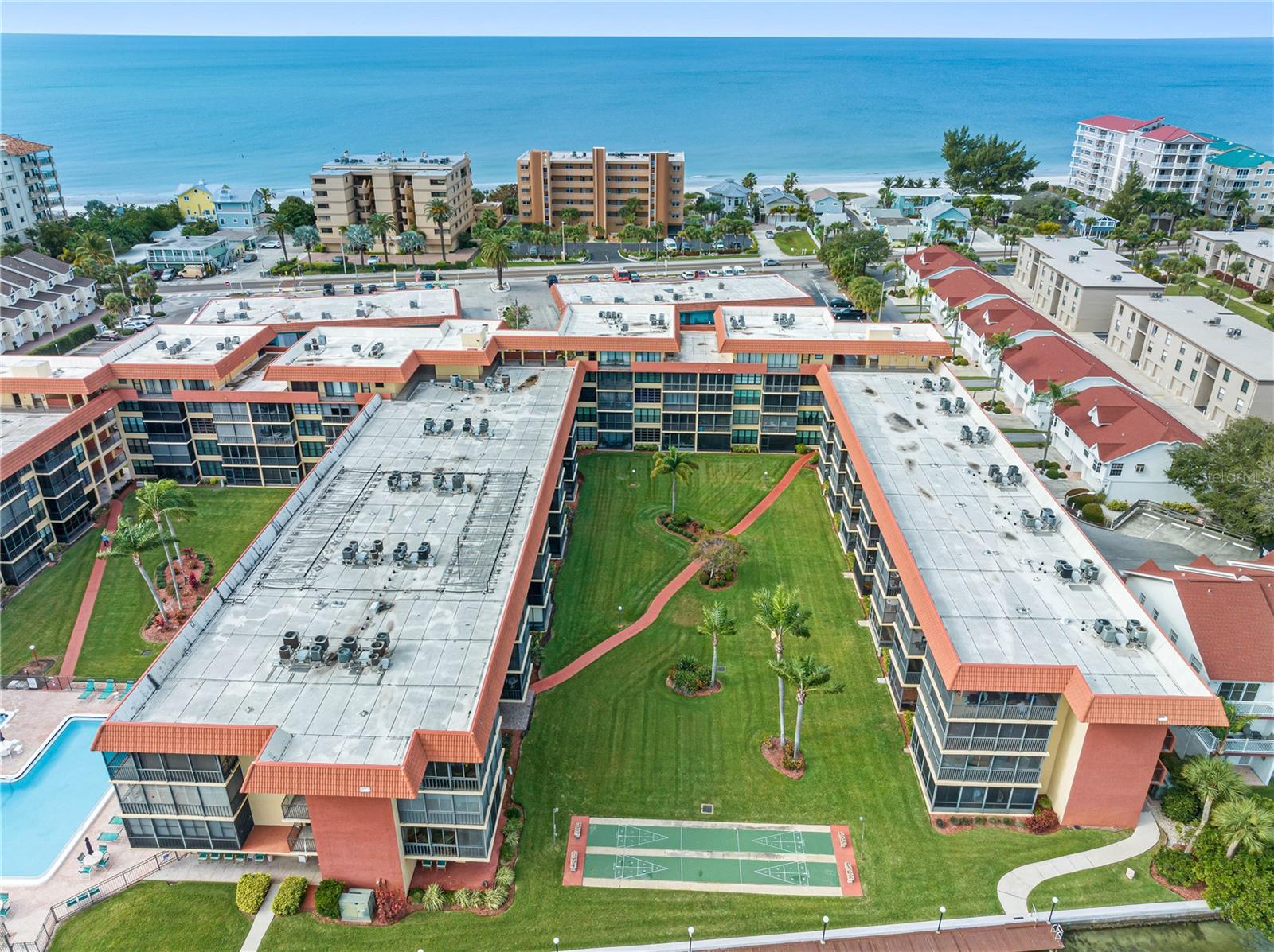 BAY MARINER THE CONDO - Residential