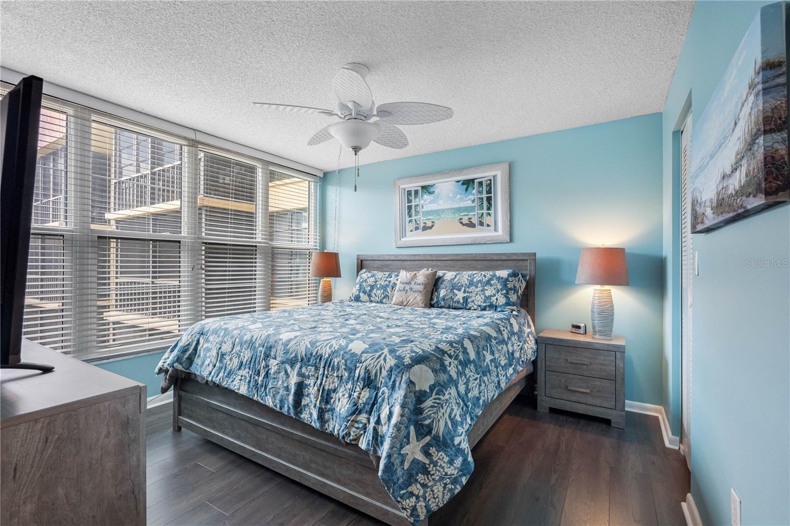 BAY MARINER THE CONDO - Residential