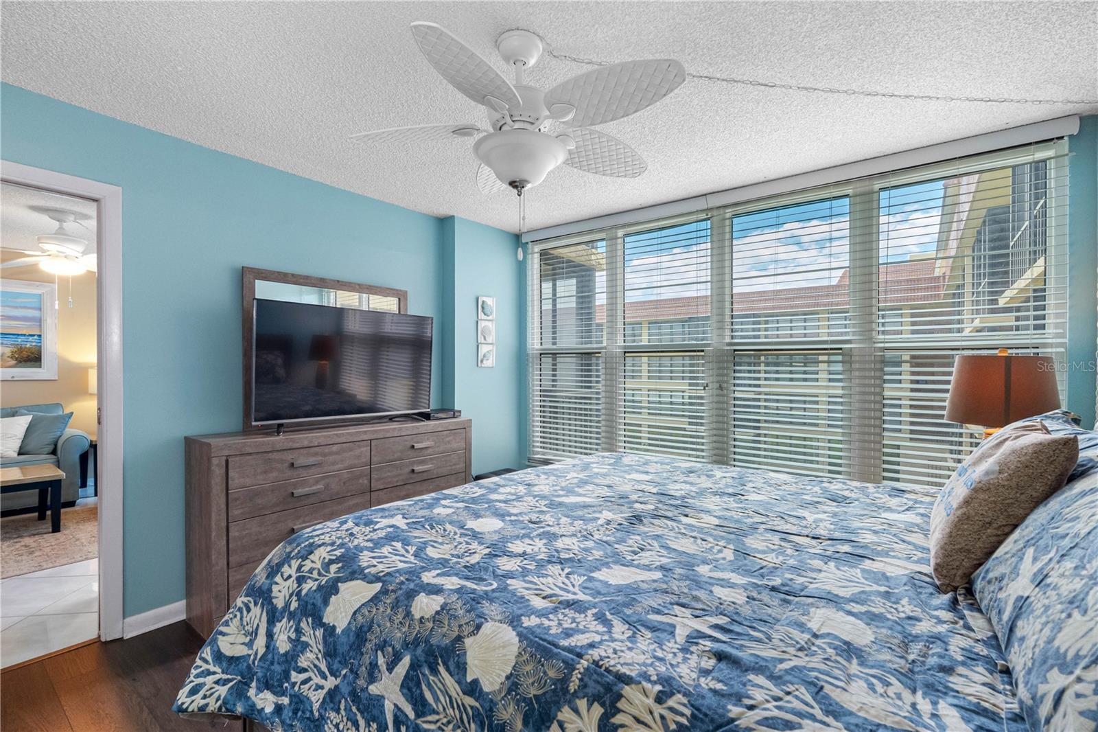 BAY MARINER THE CONDO - Residential