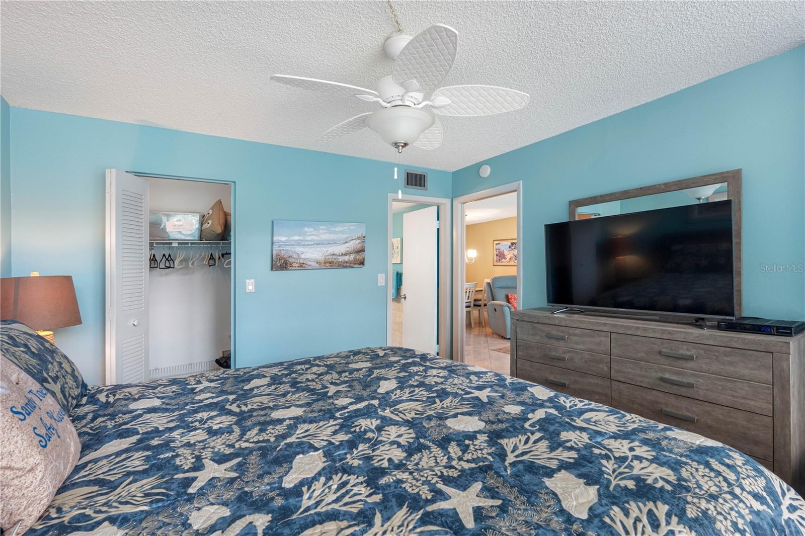 BAY MARINER THE CONDO - Residential