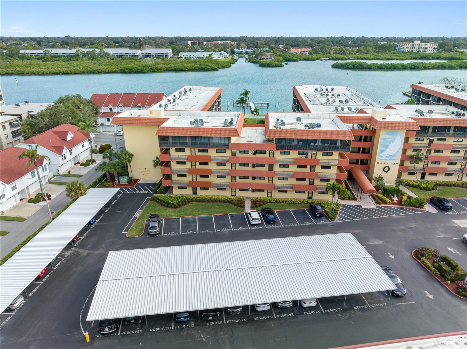 BAY MARINER THE CONDO - Residential