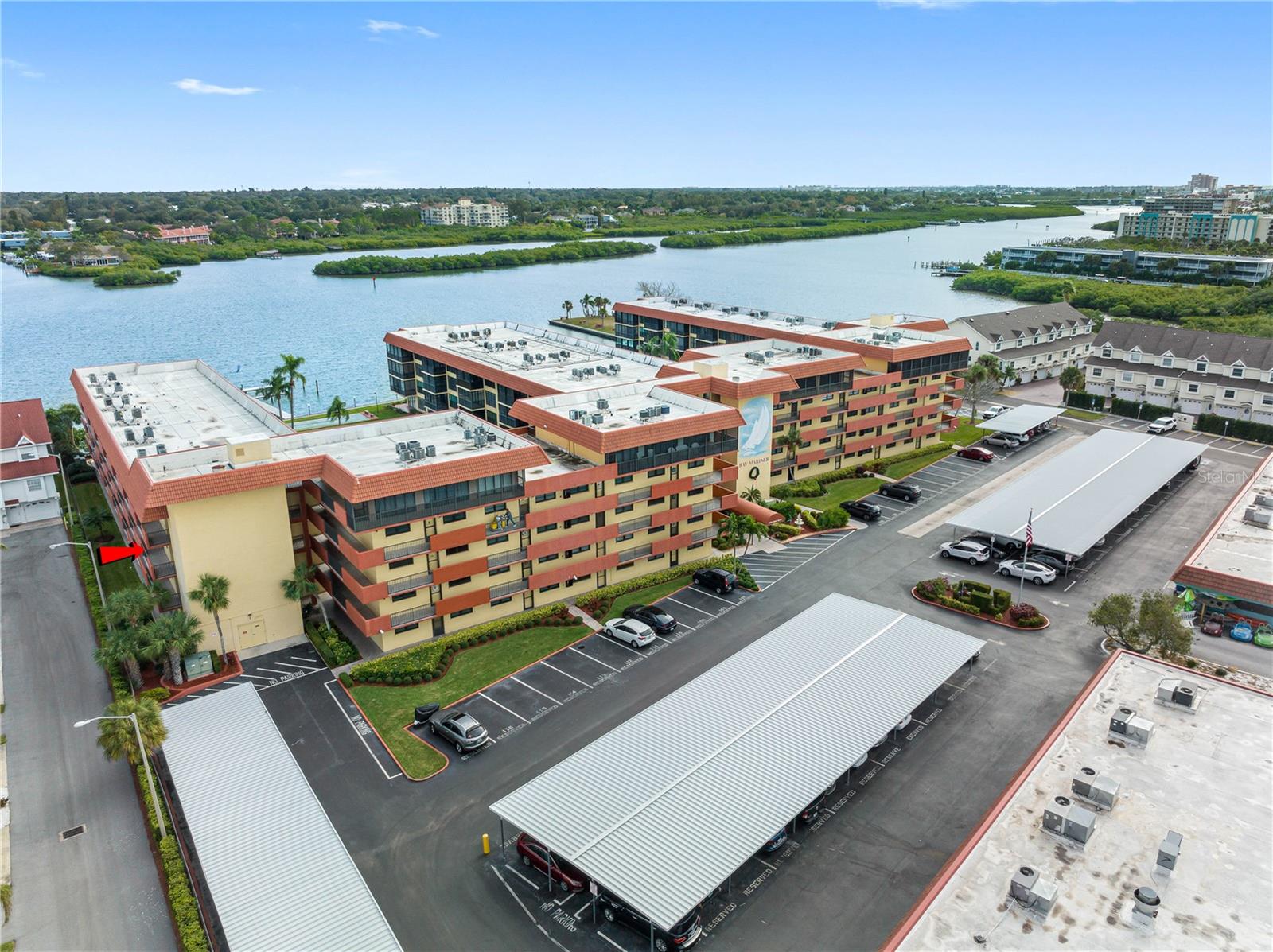 BAY MARINER THE CONDO - Residential