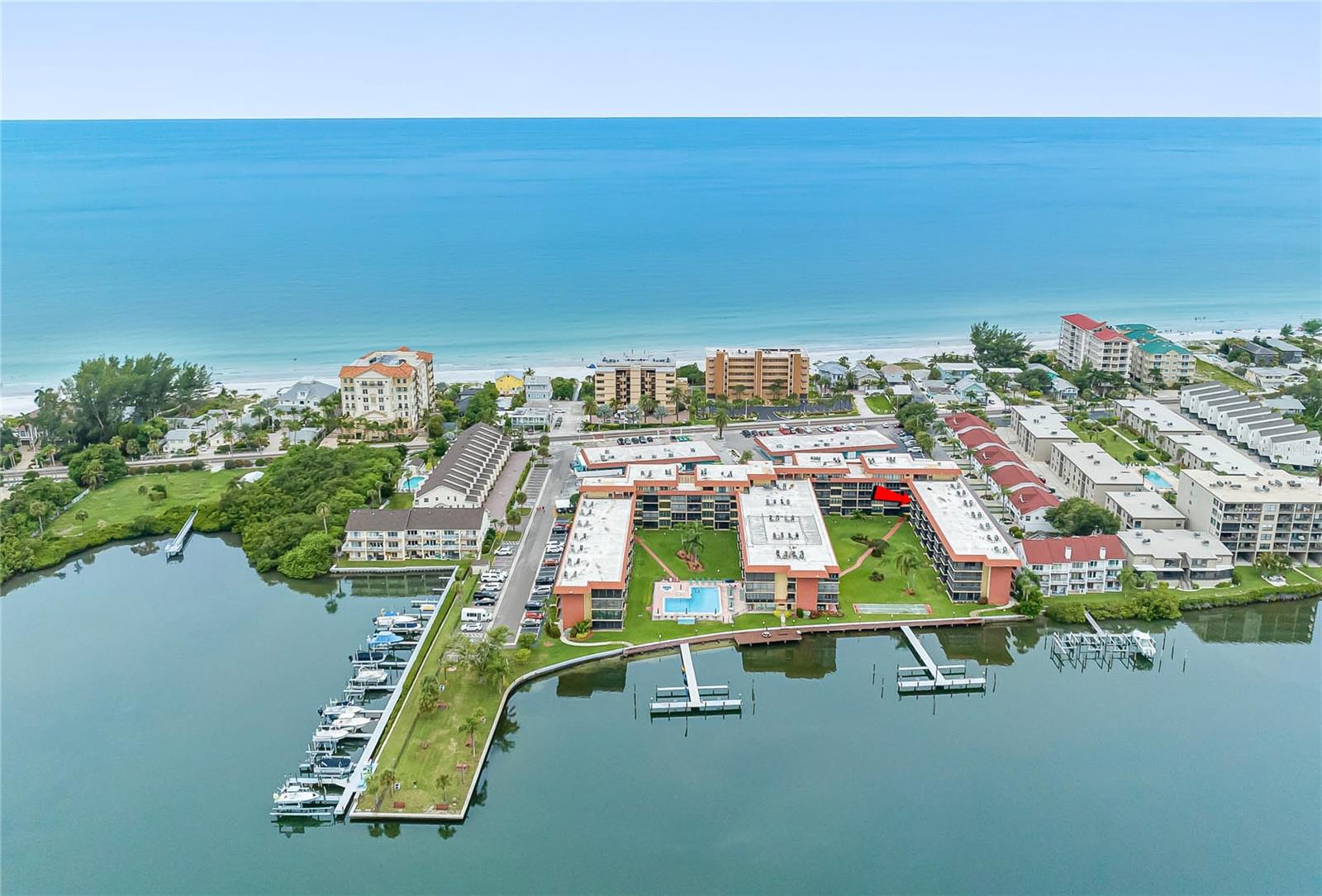 BAY MARINER THE CONDO - Residential