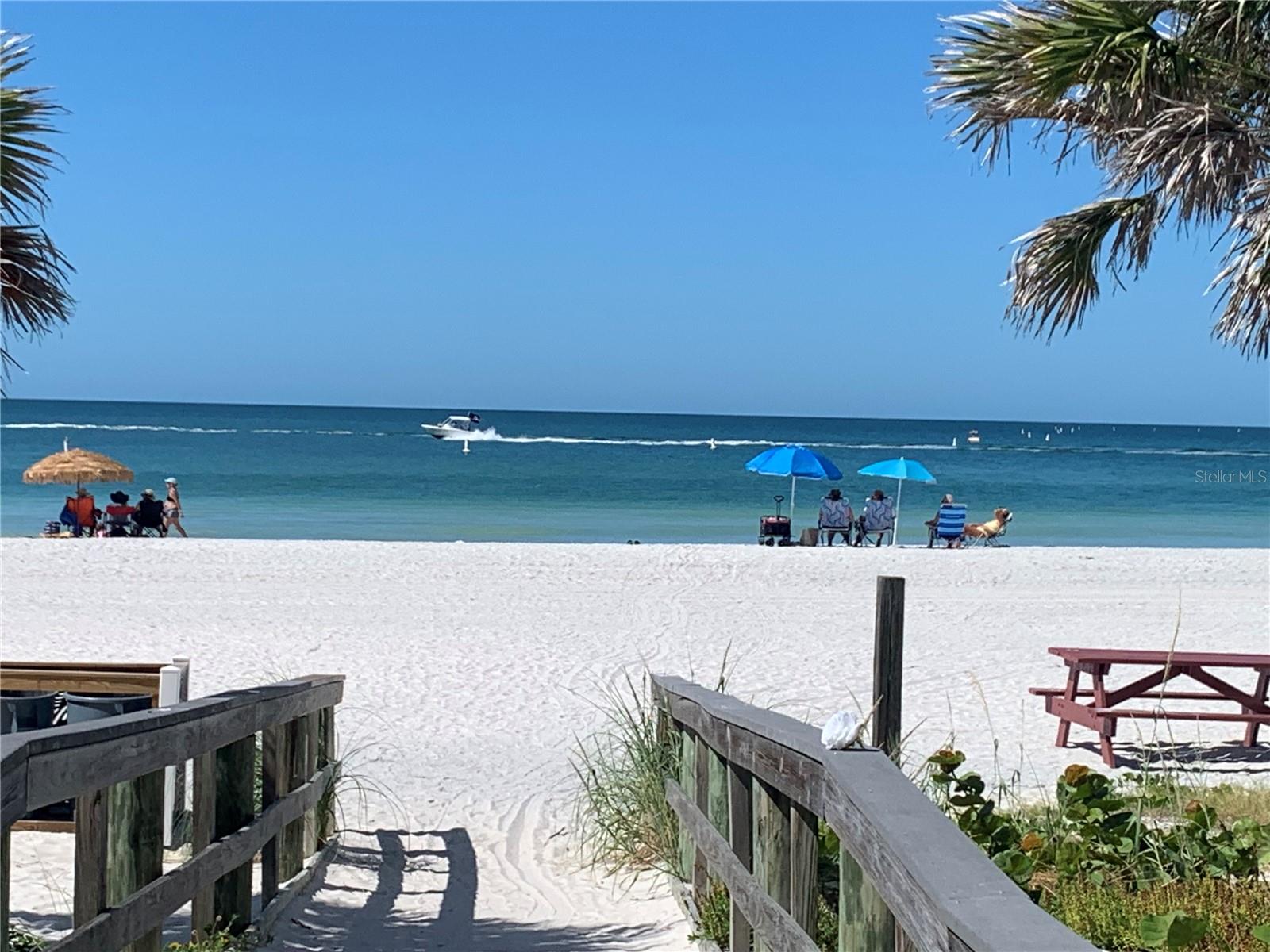 BAY MARINER THE CONDO - Residential