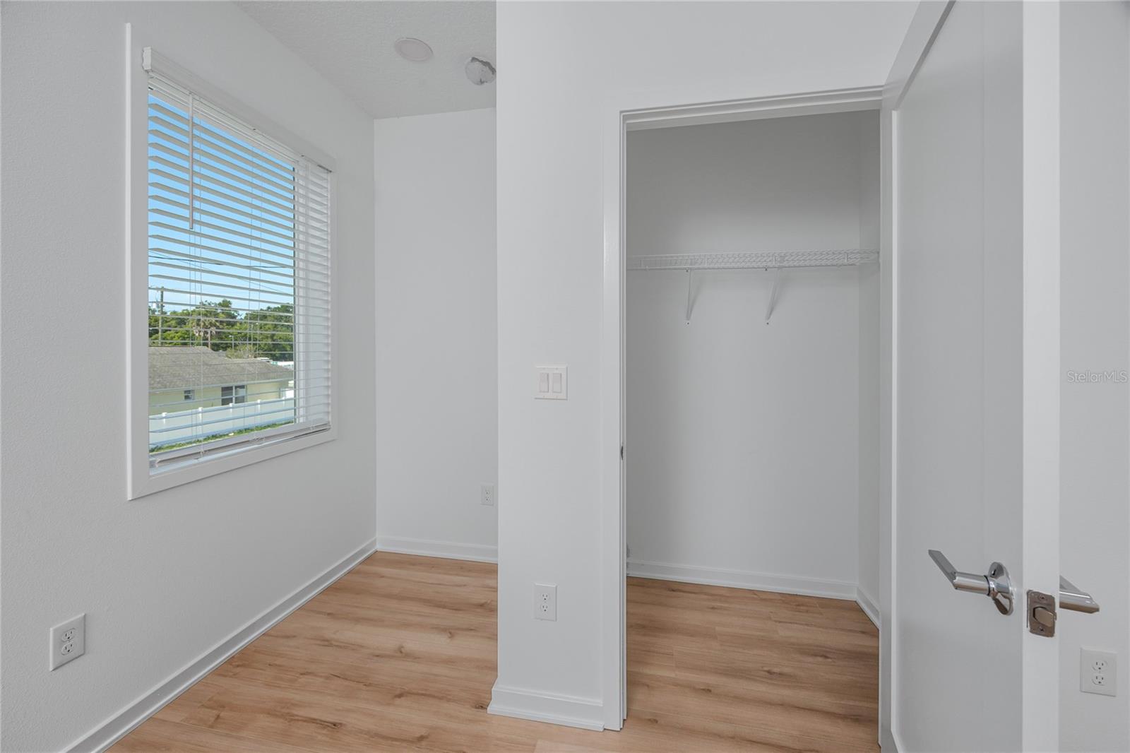 SOMERSET ON 34TH STREET TOWNHOMES - Residential