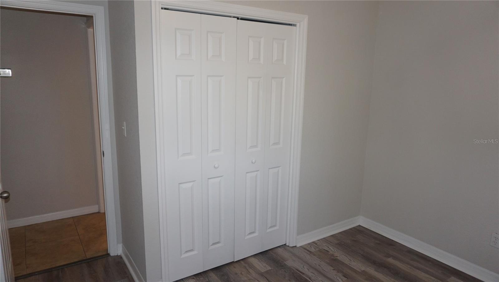KINGSWAY GARDENS UNIT 02 - Residential Lease