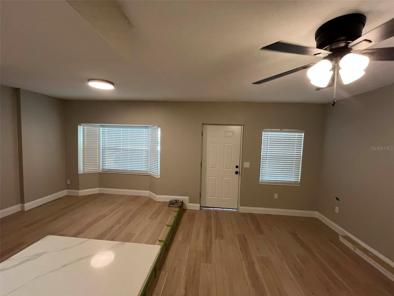 UNIVERSITY HYLANDS - Residential Lease