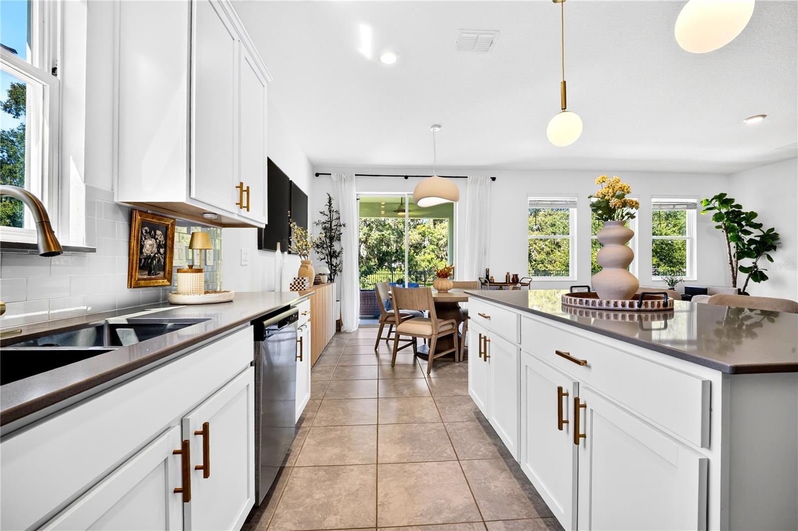 1924 TURTLE DOVE LANE