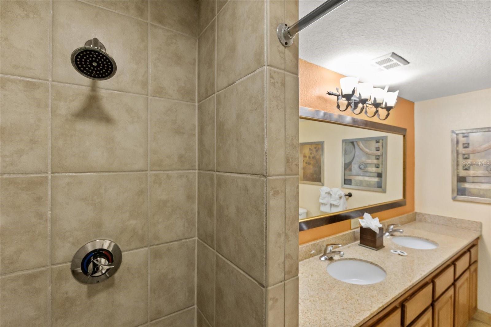 FLORIDAYS ORLANDO RESIDENCE PH 03 - Residential