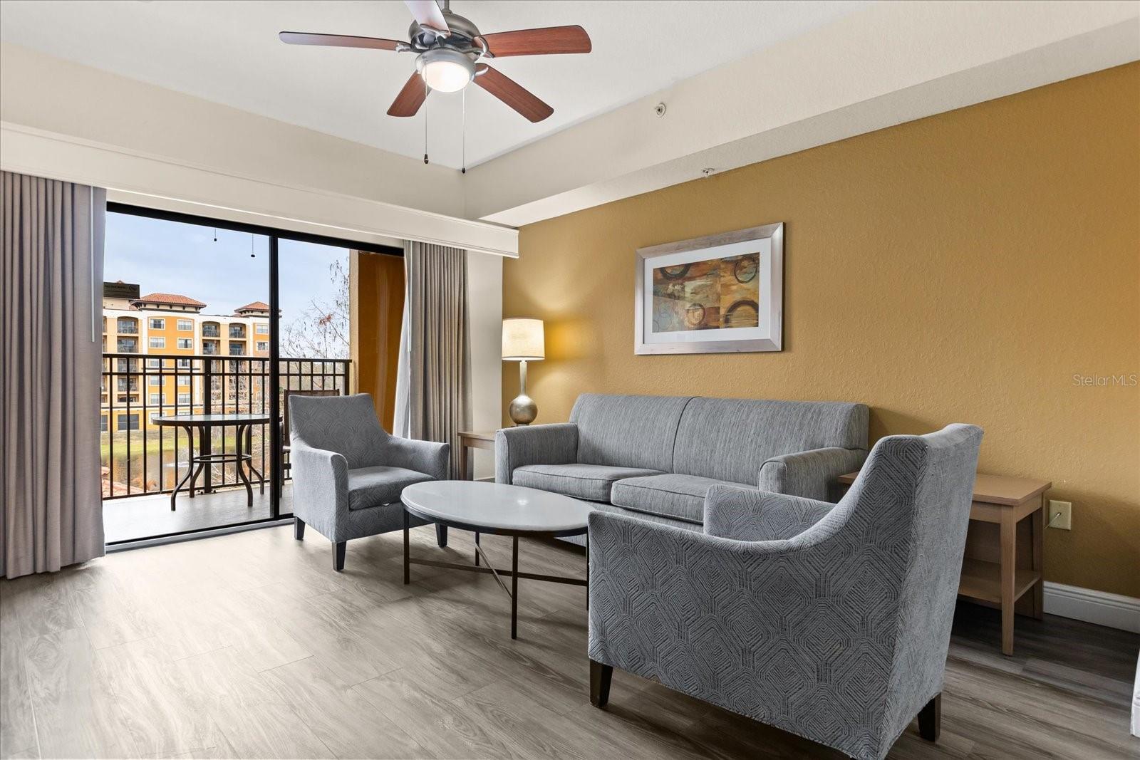 FLORIDAYS ORLANDO RESIDENCE PH 03 - Residential