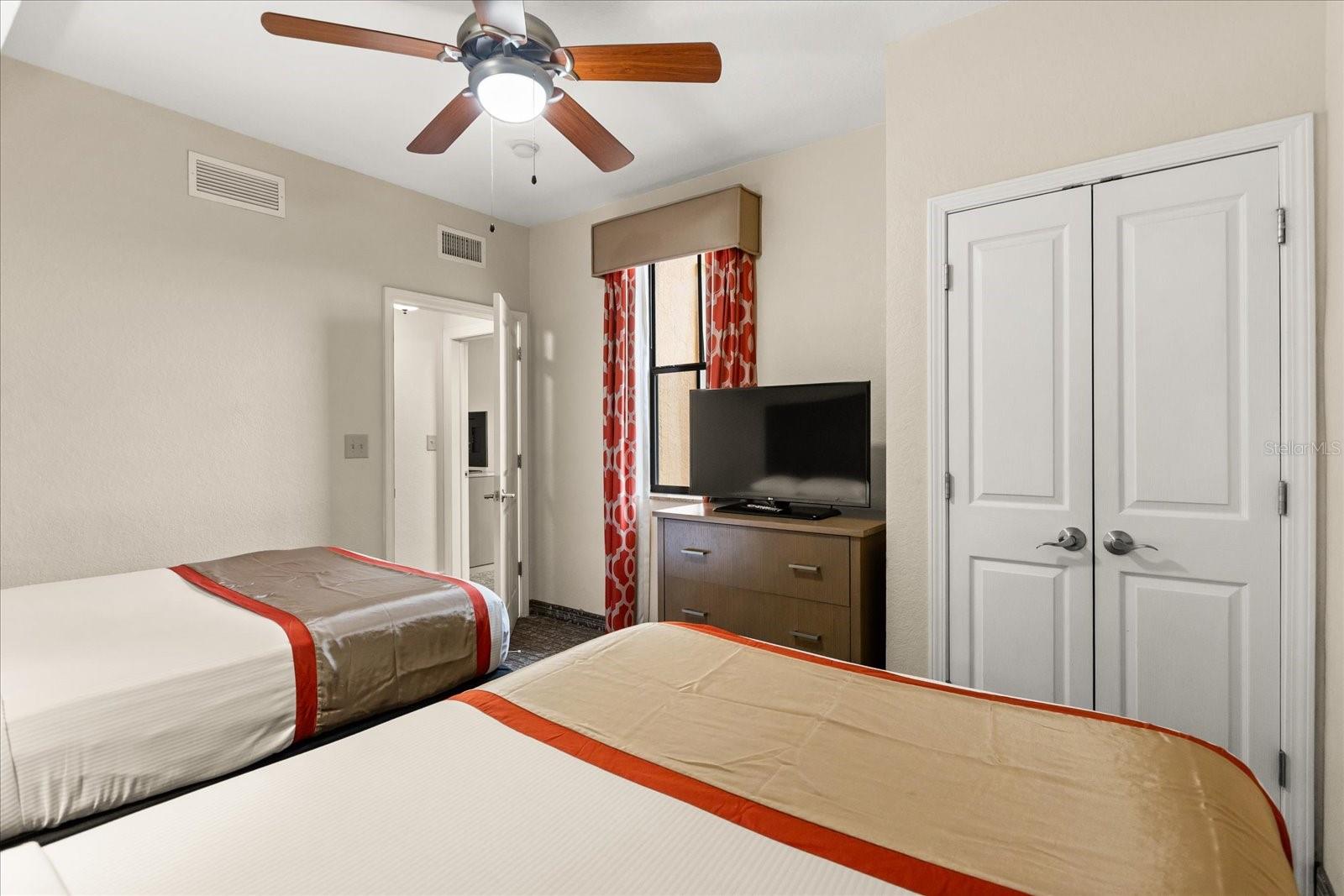 FLORIDAYS ORLANDO RESIDENCE PH 03 - Residential