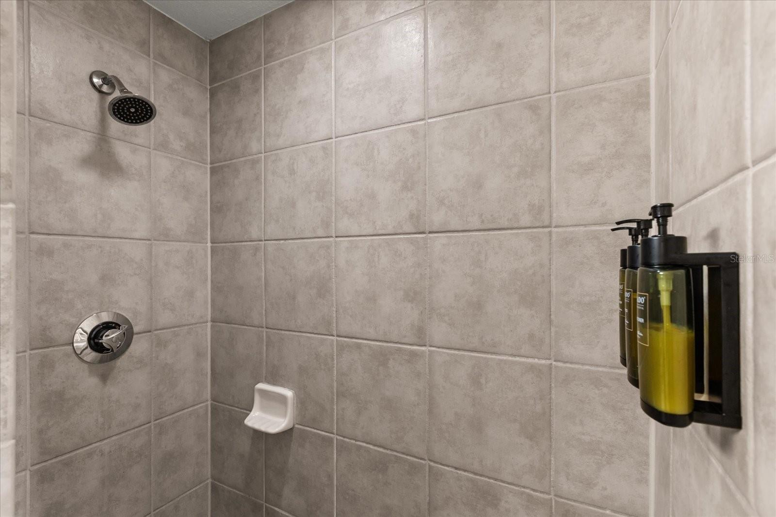 FLORIDAYS ORLANDO RESIDENCE PH 03 - Residential