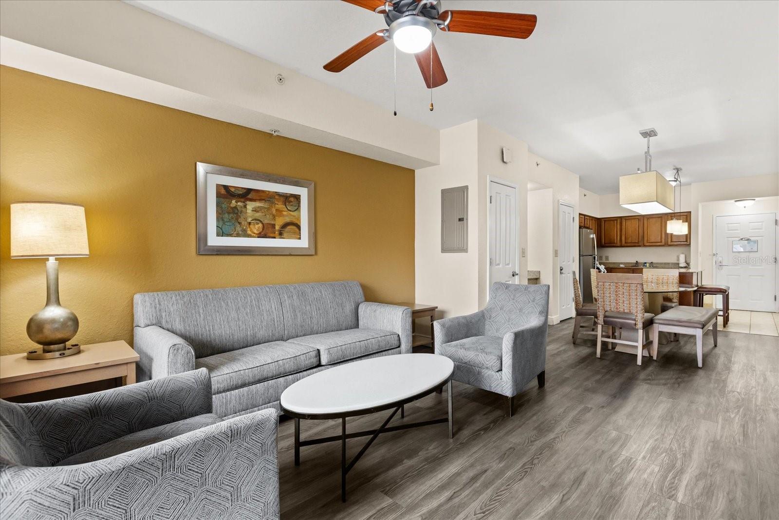 FLORIDAYS ORLANDO RESIDENCE PH 03 - Residential