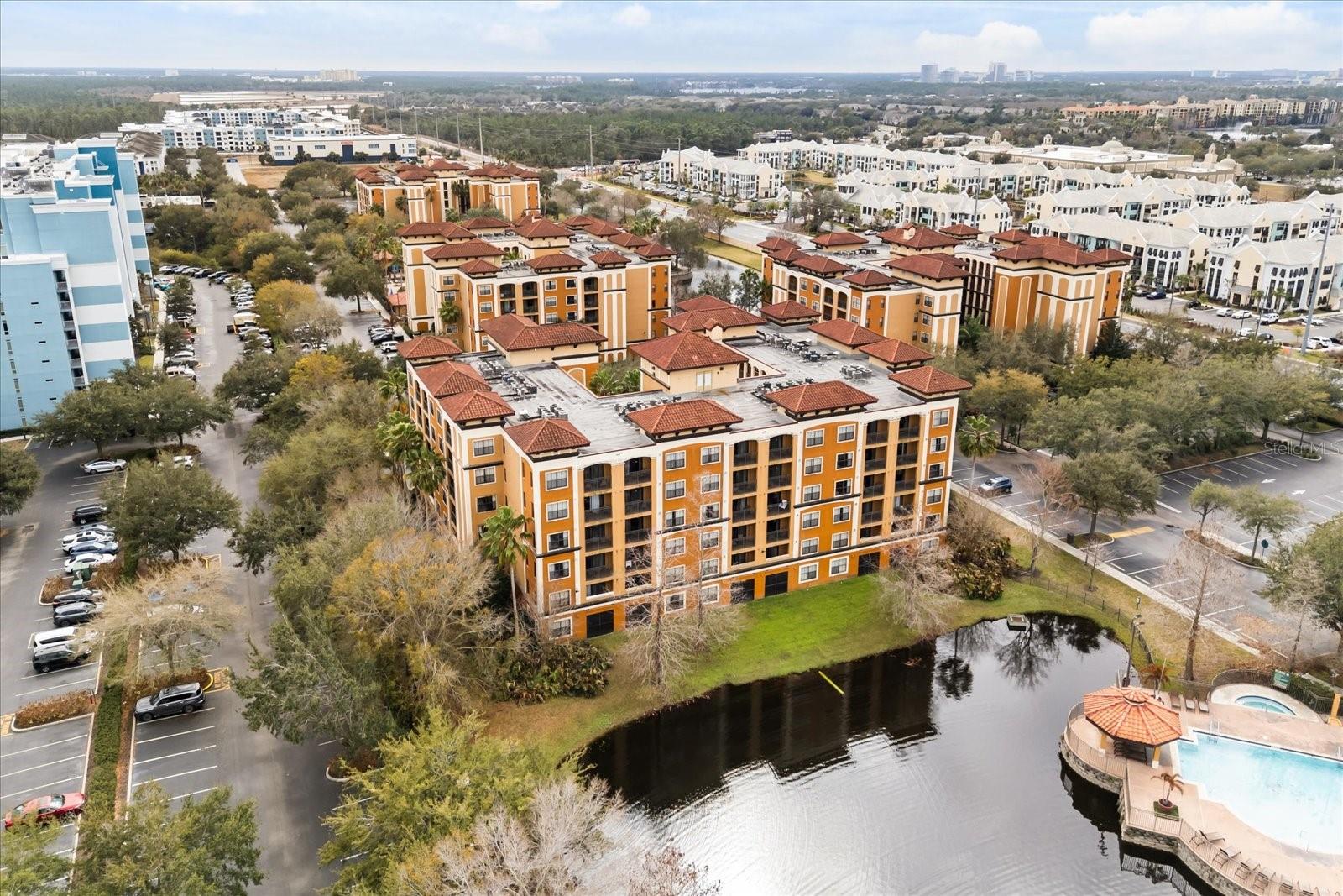 FLORIDAYS ORLANDO RESIDENCE PH 03 - Residential