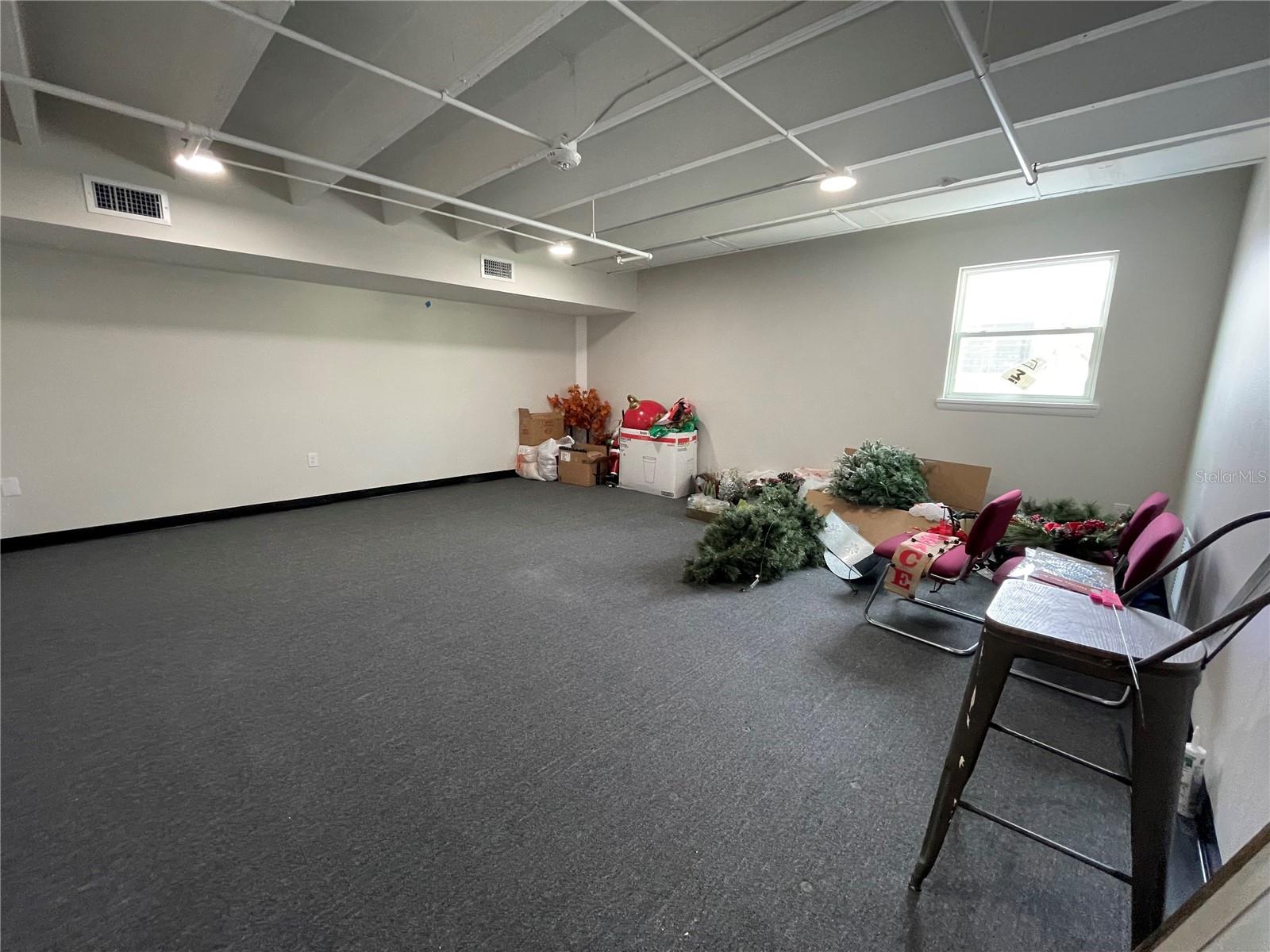 EUSTIS - Commercial Lease