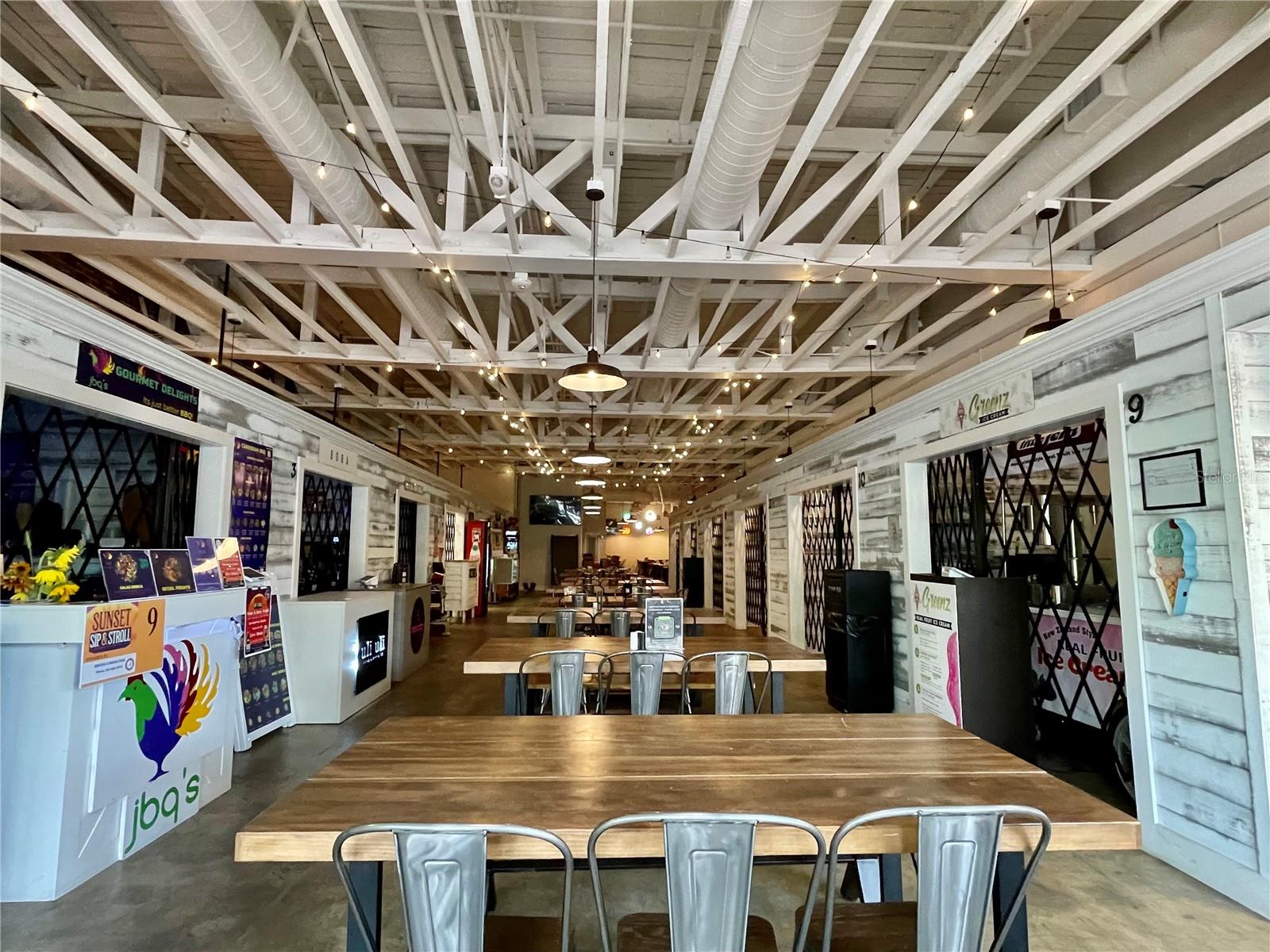 EUSTIS - Commercial Lease