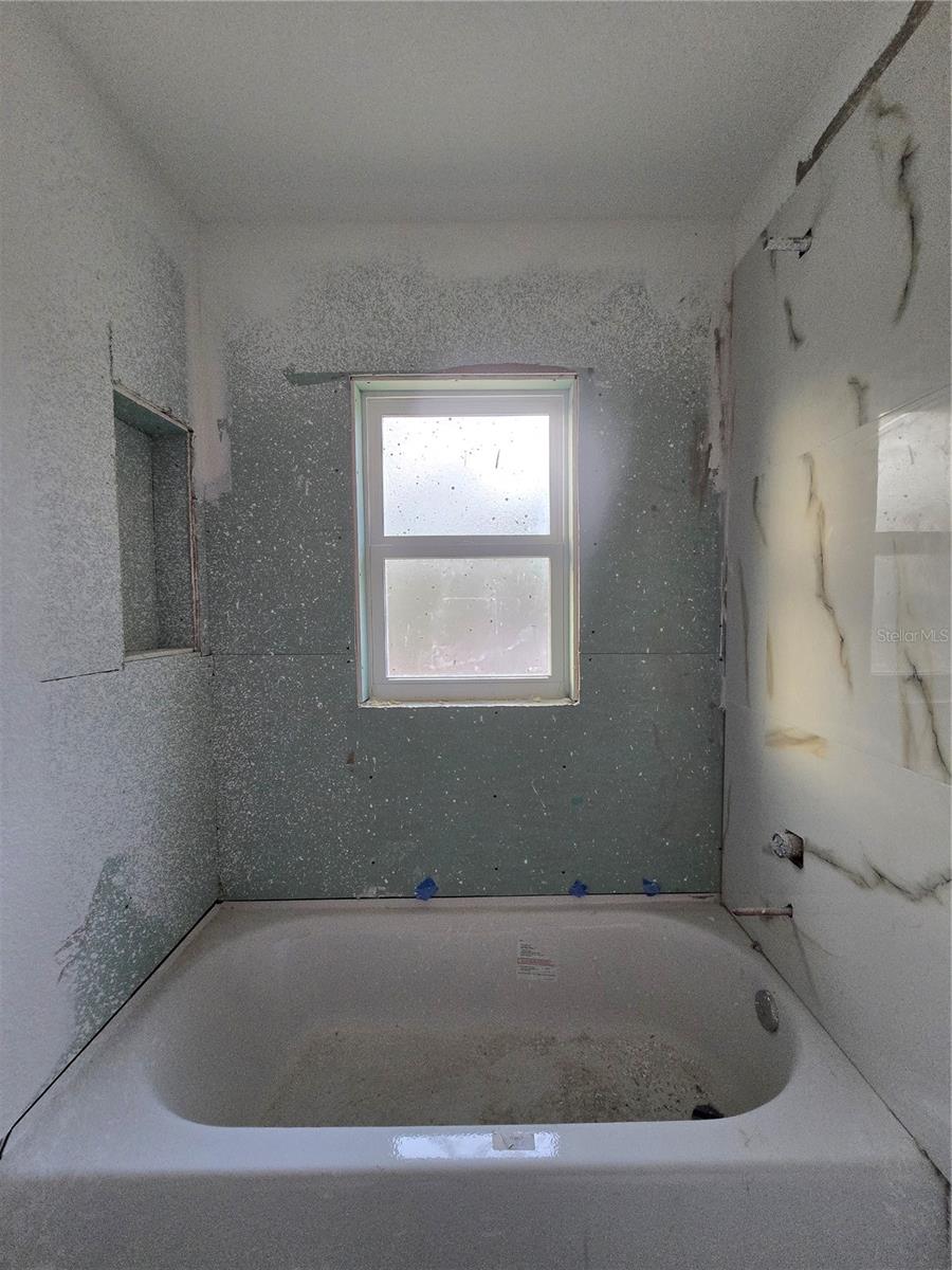 SILVER SPGS SHORES UN 33 - Residential