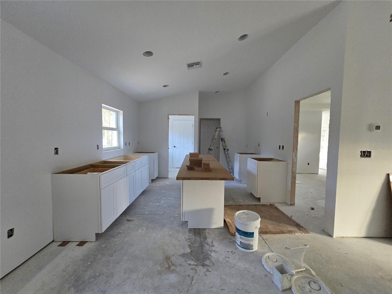 SILVER SPGS SHORES UN 33 - Residential