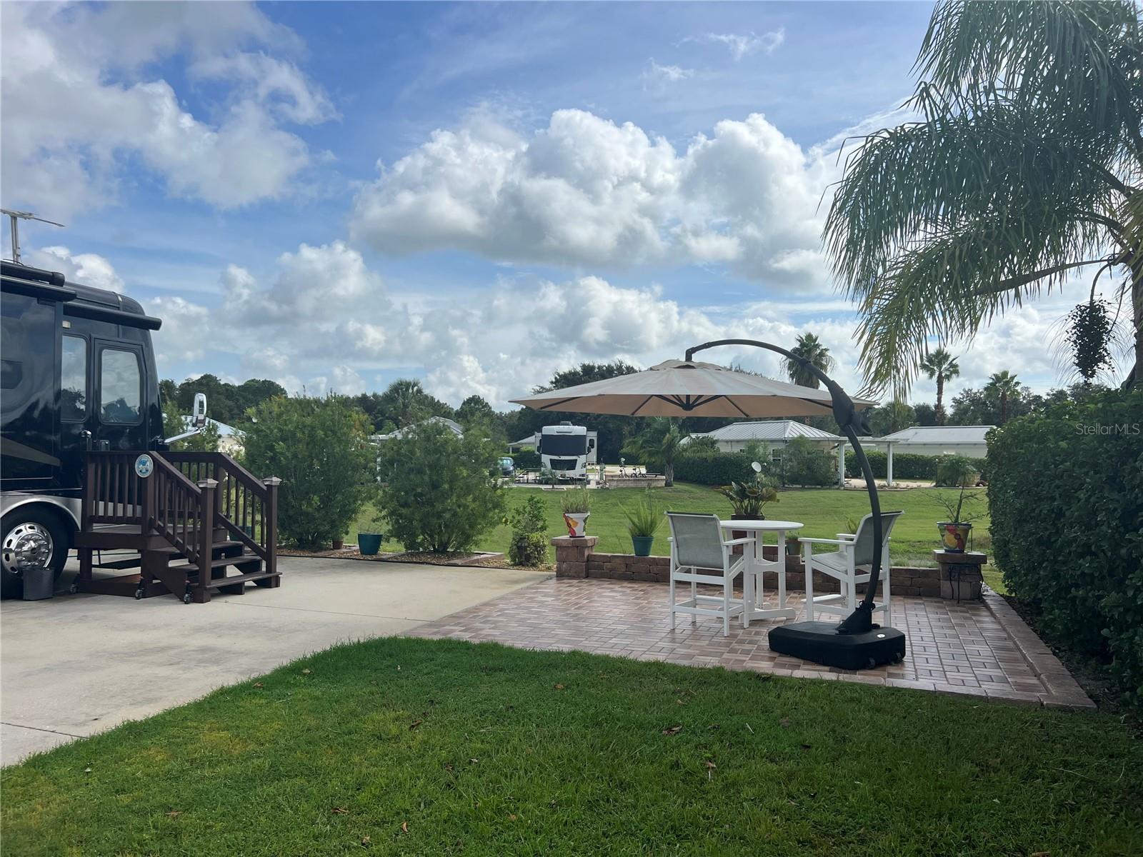 FLORIDA GRANDE MOTOR COACH RESIDENCE - Land