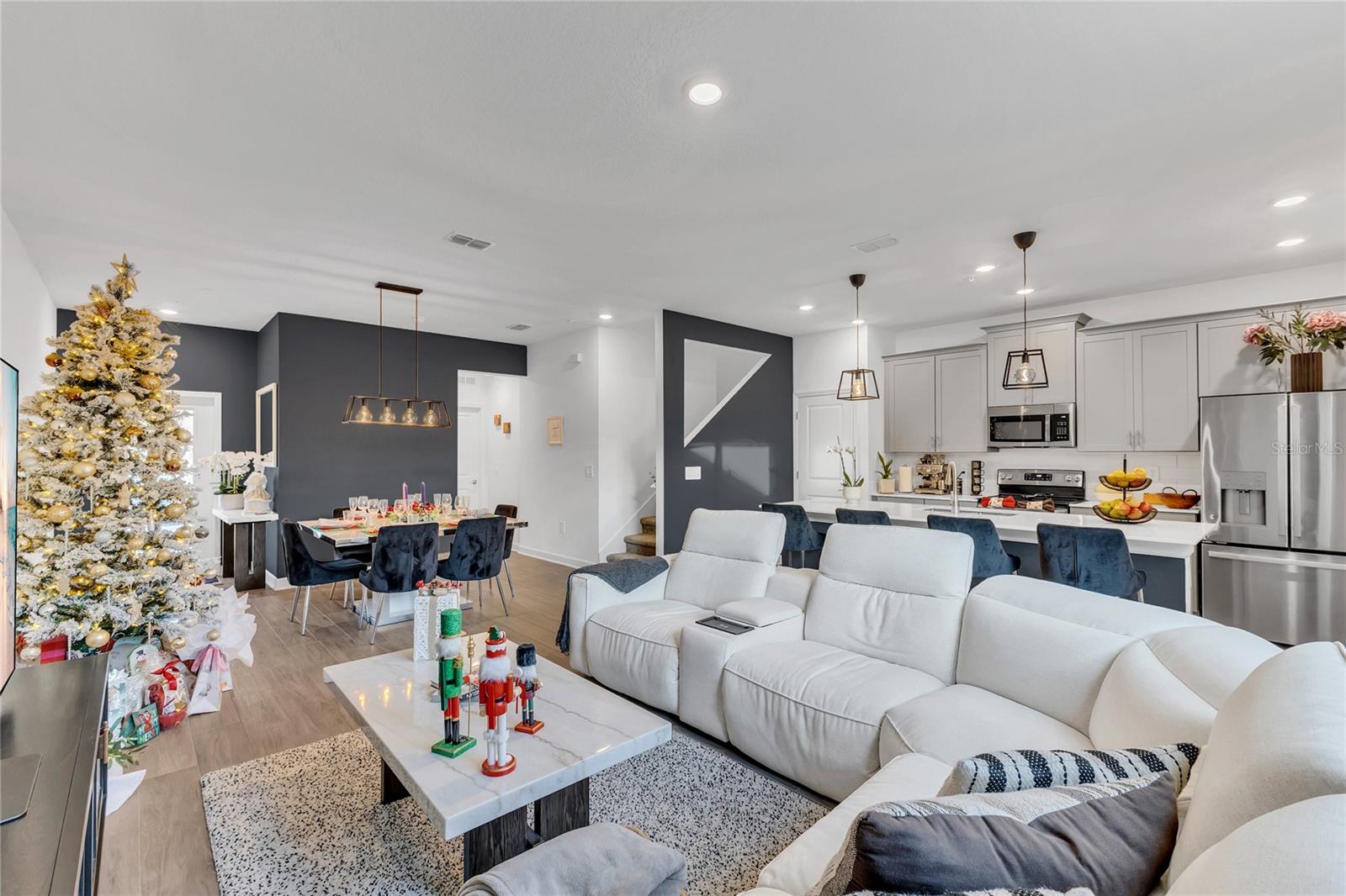 F STOREY PK-PCL K PH 3 - Residential