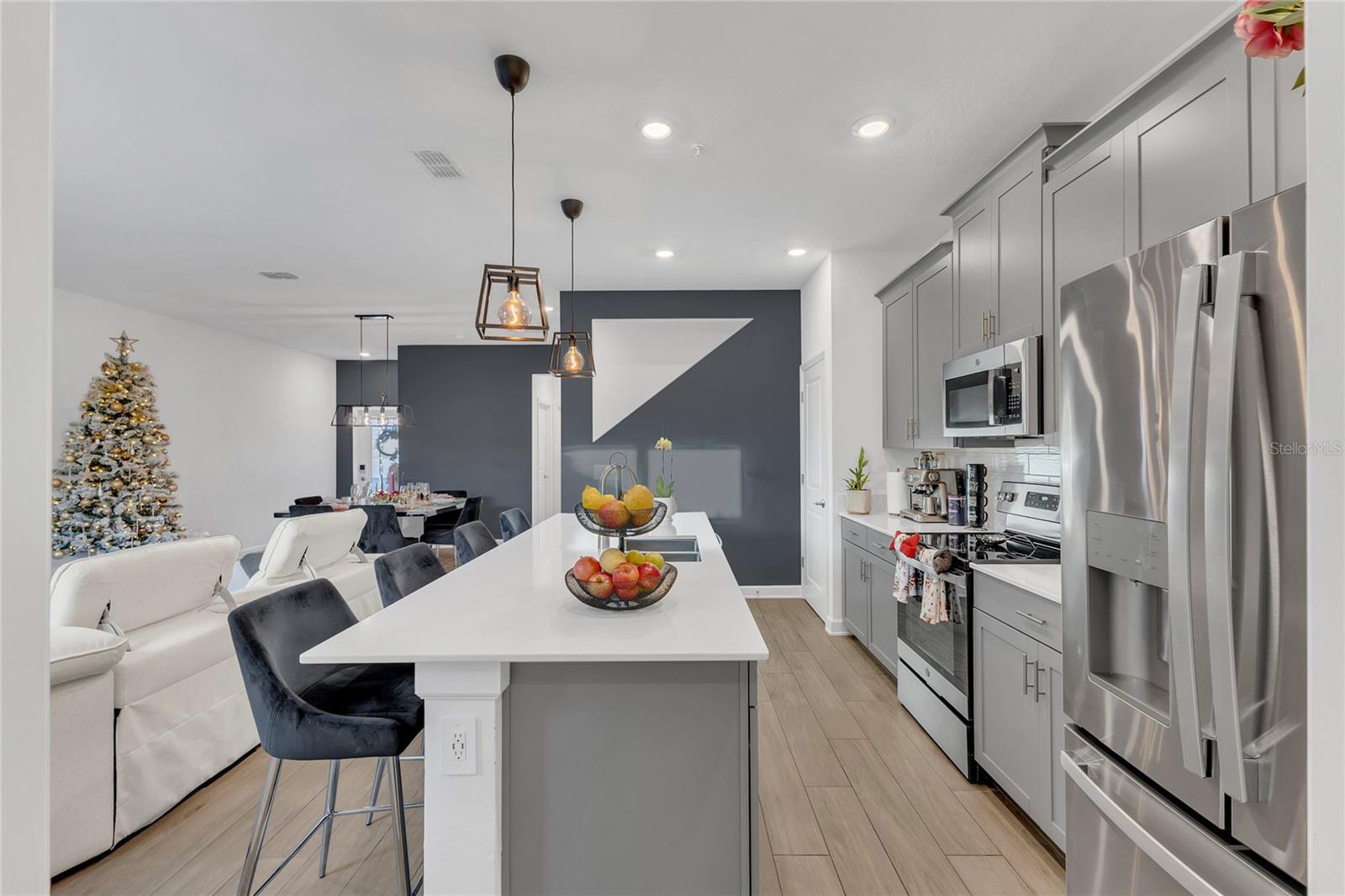 F STOREY PK-PCL K PH 3 - Residential