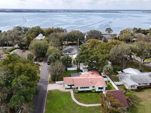 580 PAGE LANE MOUNT DORA FL 32757