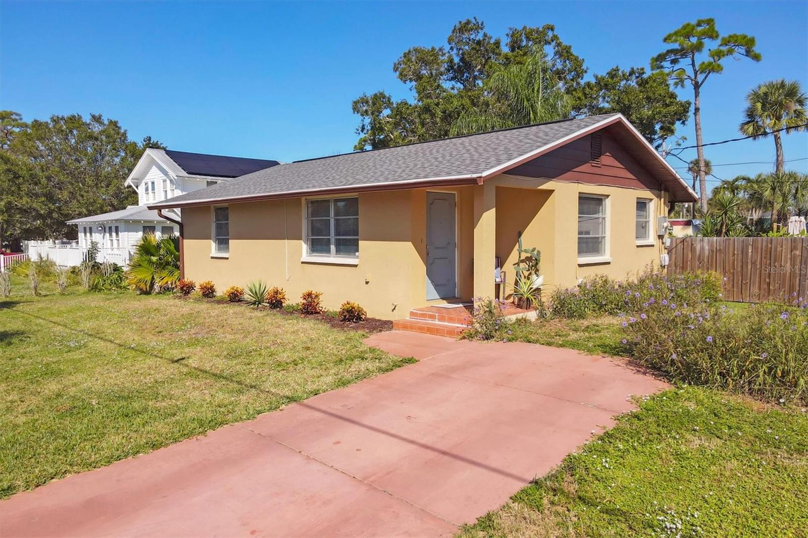 ENGLEWOOD - Residential