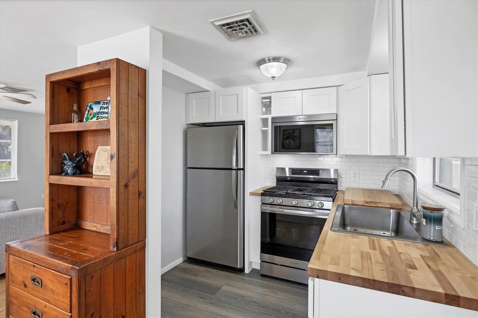 ENGLEWOOD - Residential