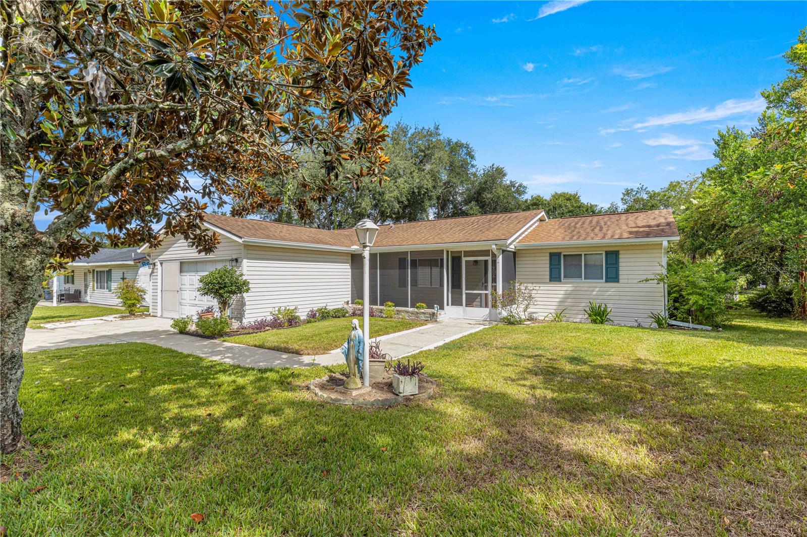 Photo 6 of 49 of 6121 SW 66TH STREET house
