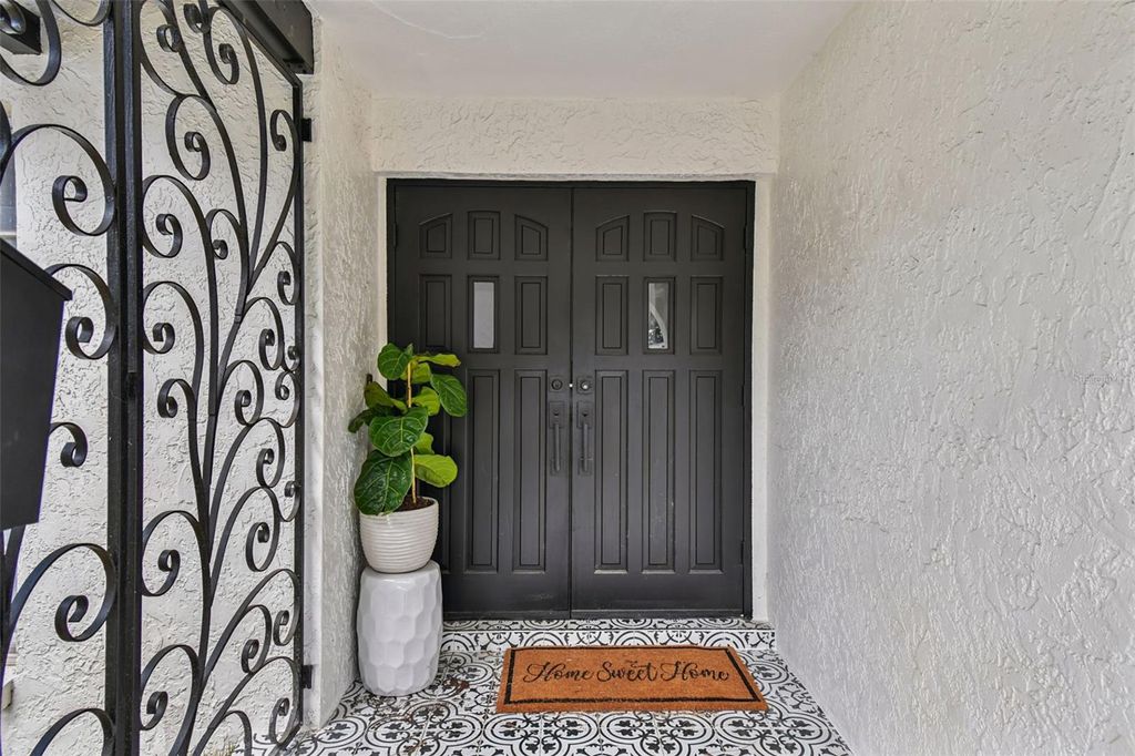 Photo of 6701 30th Street S, St Petersburg, FL 33712 (MLS # TB8409811)