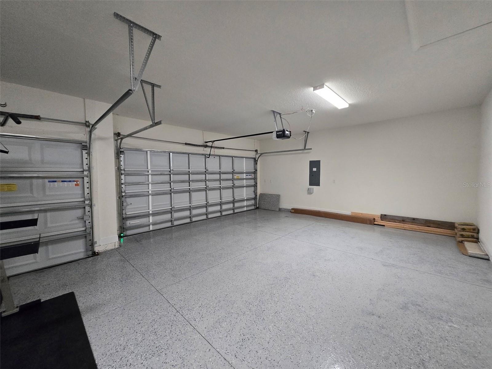 FINLEY WOODS - Residential Lease