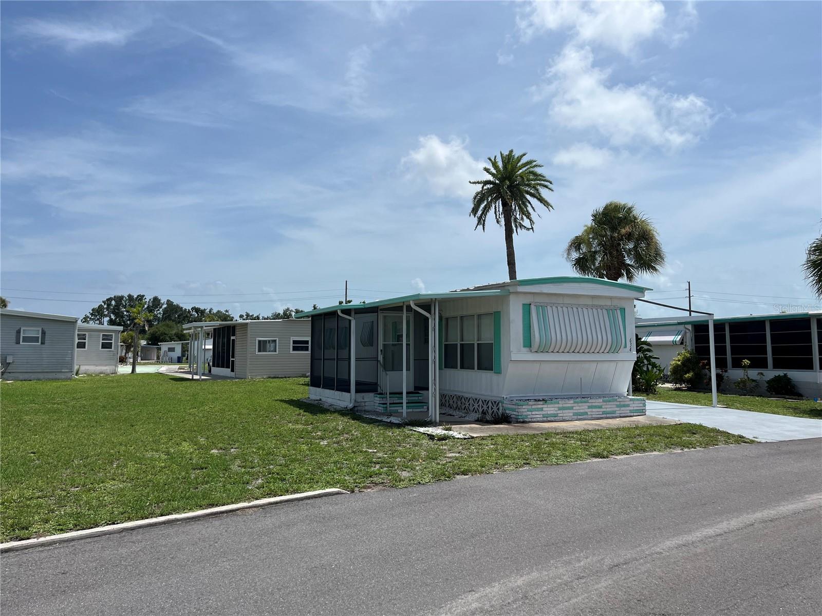 634 COMO DRIVE