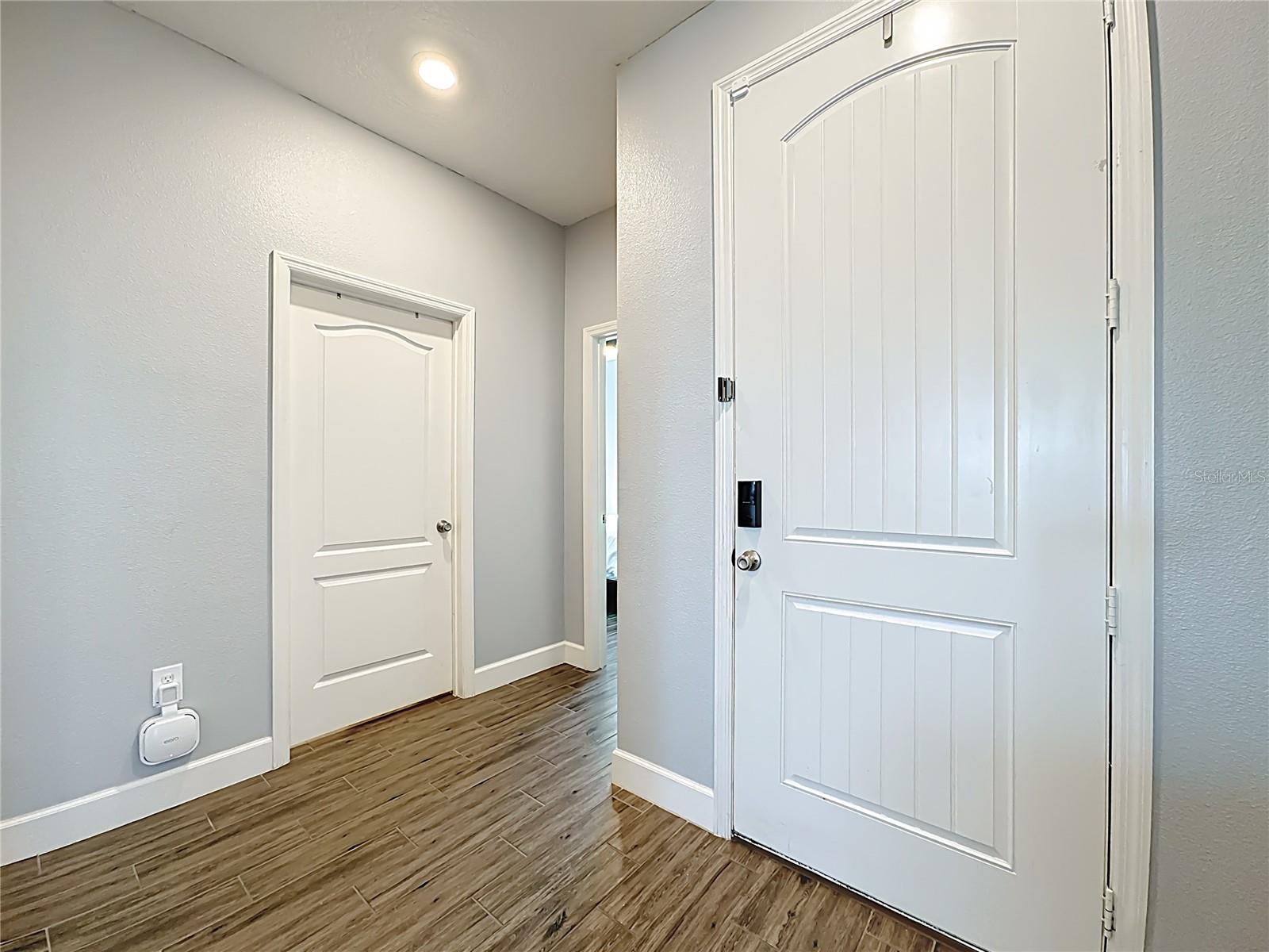 1404 GERANIUM DRIVE